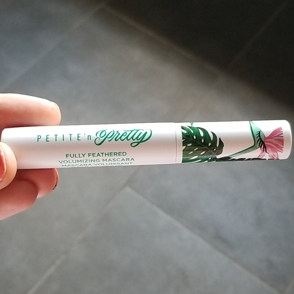 Petite and pretty mascara
